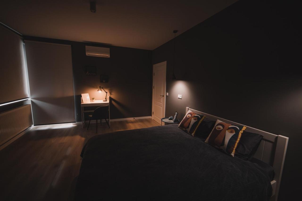 Apart-Hotel Kostjukowski Apartments Nizhynska 17 Лвив Екстериор снимка