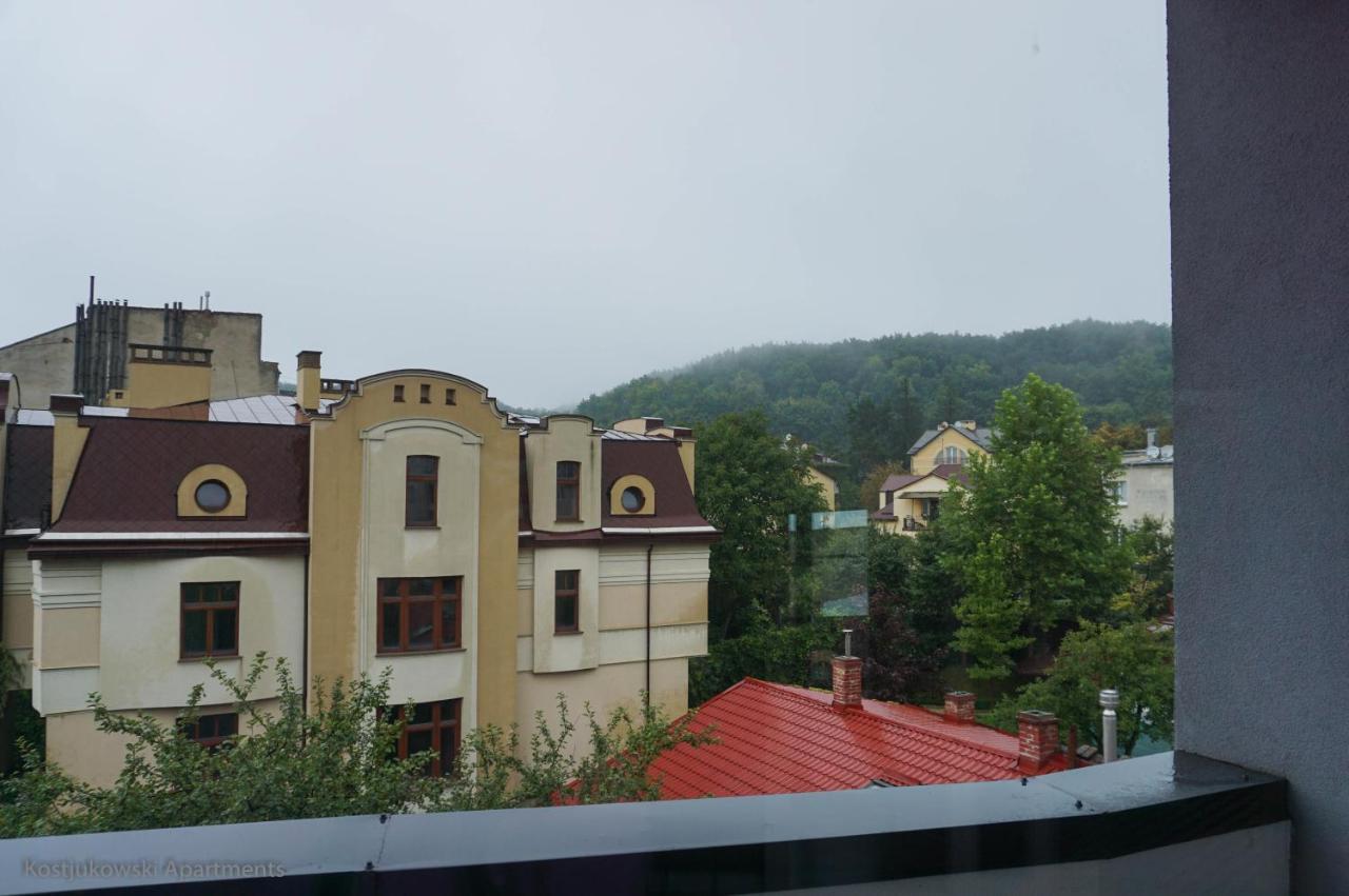 Apart-Hotel Kostjukowski Apartments Nizhynska 17 Лвив Екстериор снимка