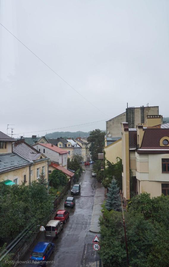 Apart-Hotel Kostjukowski Apartments Nizhynska 17 Лвив Екстериор снимка