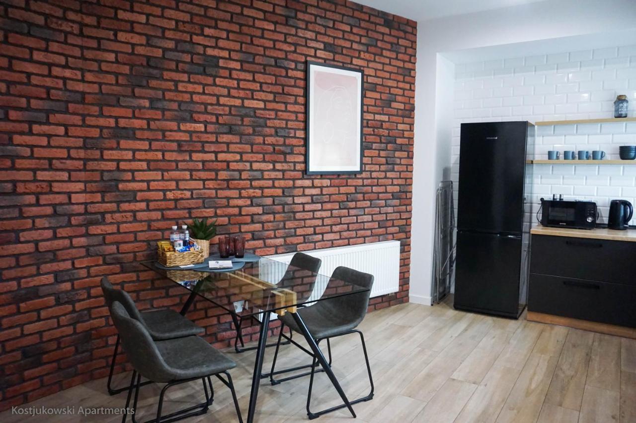 Apart-Hotel Kostjukowski Apartments Nizhynska 17 Лвив Екстериор снимка