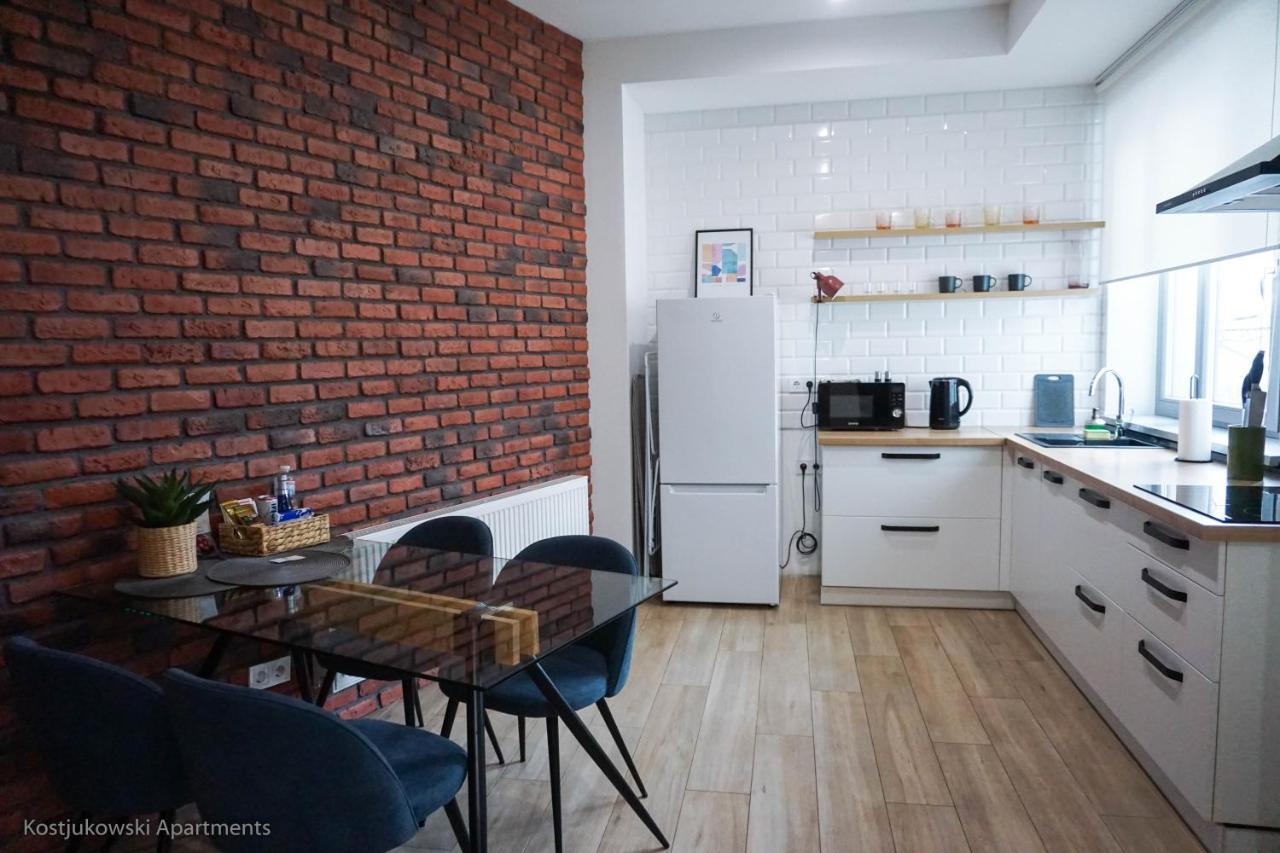 Apart-Hotel Kostjukowski Apartments Nizhynska 17 Лвив Екстериор снимка