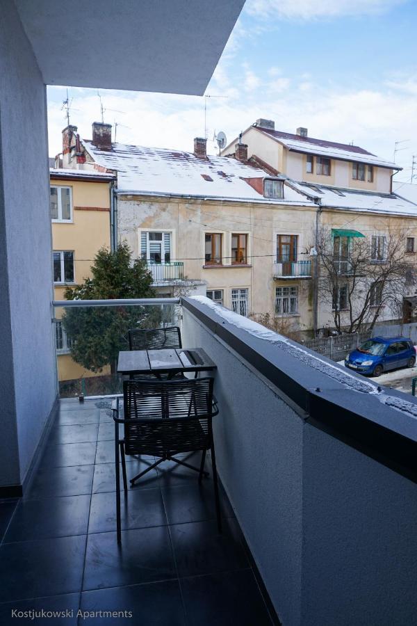 Apart-Hotel Kostjukowski Apartments Nizhynska 17 Лвив Екстериор снимка
